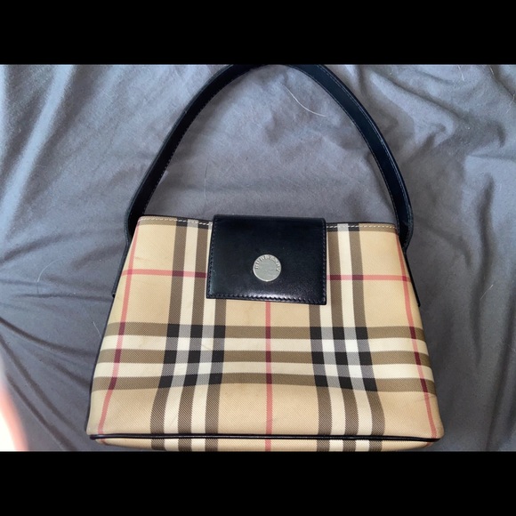 Authentic Burberry Nova Check Shoulder Bag